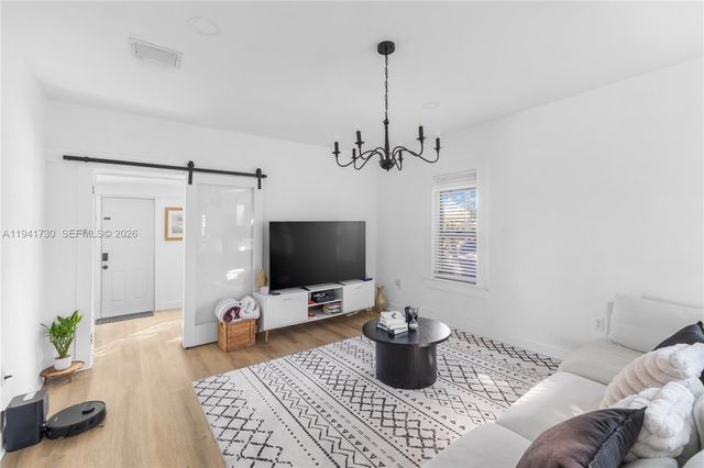 2811 SW 17th St, Miami, FL 33145