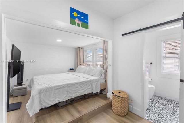 2811 SW 17th St, Miami, FL 33145