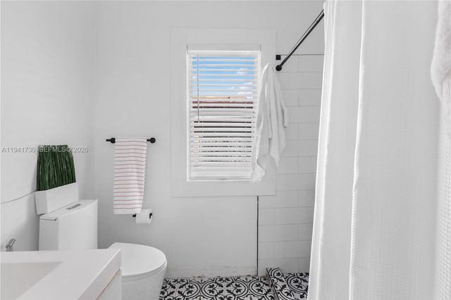 2811 SW 17th St, Miami, FL 33145