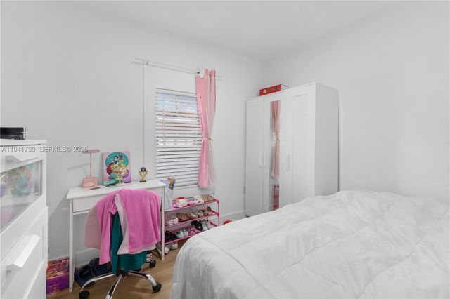 2811 SW 17th St, Miami, FL 33145