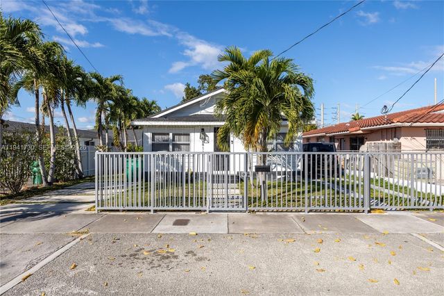 2811 SW 17th St, Miami, FL 33145