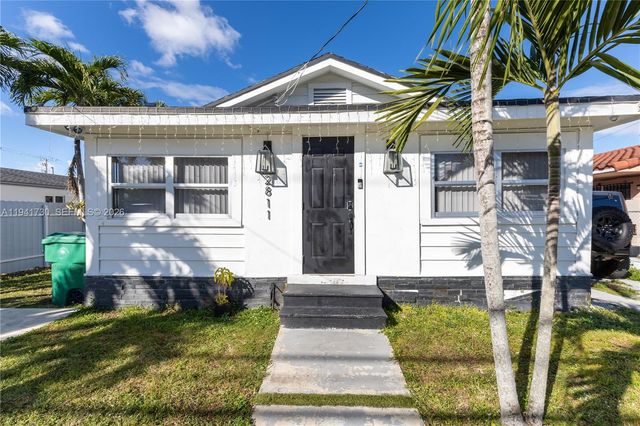 2811 SW 17th St, Miami, FL 33145