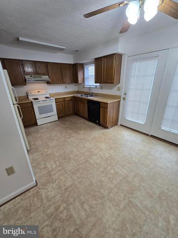 6047 SIRENIA PL, Waldorf, MD 20603