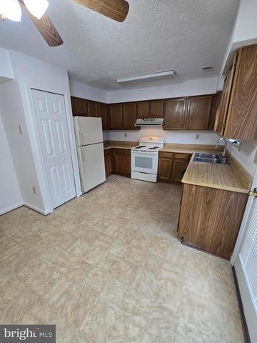 6047 SIRENIA PL, Waldorf, MD 20603