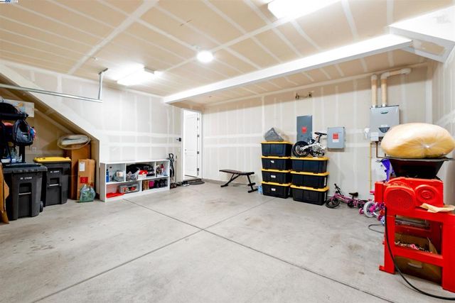 17575 Altair Way, Lathrop, CA 95330