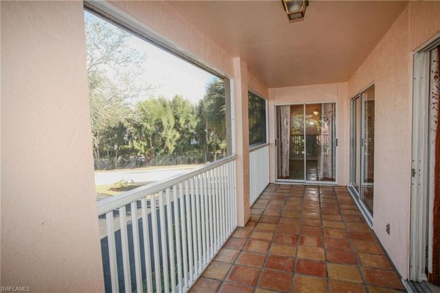 732 Woodshire LN # I1, Naples, FL 34105