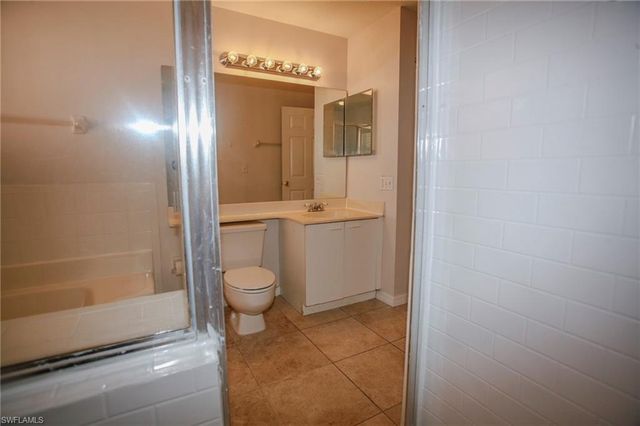 732 Woodshire LN # I1, Naples, FL 34105