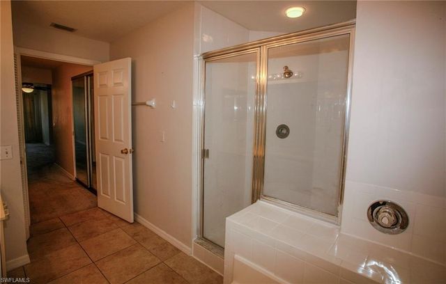 732 Woodshire LN # I1, Naples, FL 34105