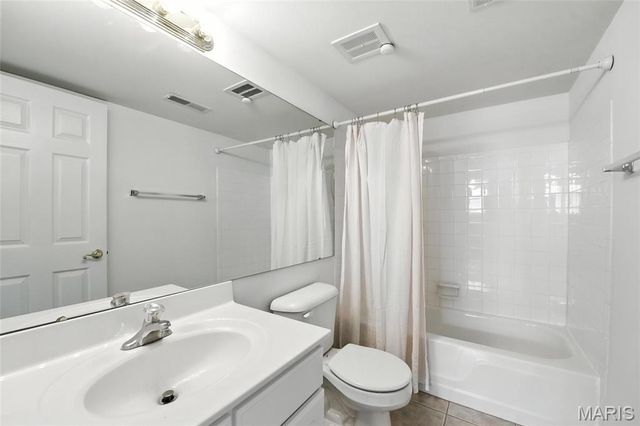 12568 Chardin Place 3, St Louis, MO 63128