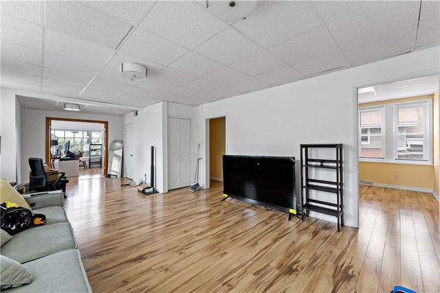 2925 Main St, Munhall, PA 15120