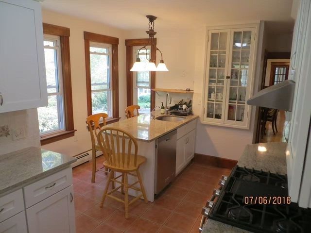 37 Spring St 37, Lexington, MA 02421