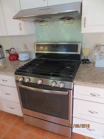 37 Spring St 37, Lexington, MA 02421