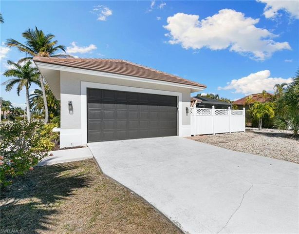 349 Lamplighter DR, Marco Island, FL 34145