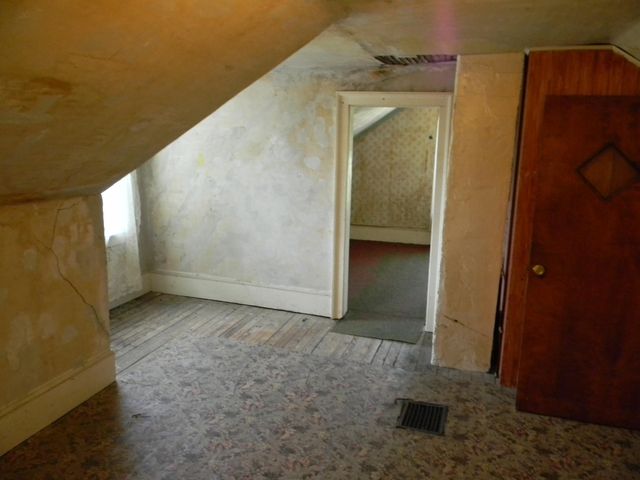 302 First Street, Ludington, MI 49431