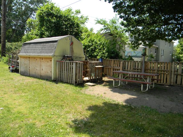 302 First Street, Ludington, MI 49431