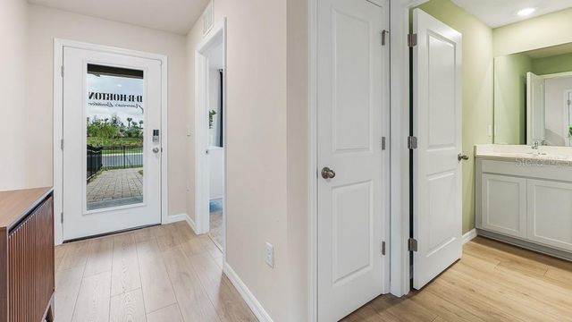 10424 CURVING CREEK LOOP, Parrish, FL 34219