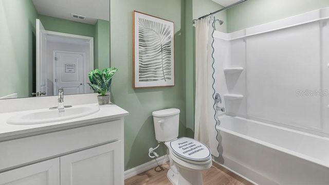 10424 CURVING CREEK LOOP, Parrish, FL 34219