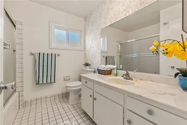 19221 Benfield, Cerritos, CA 90703
