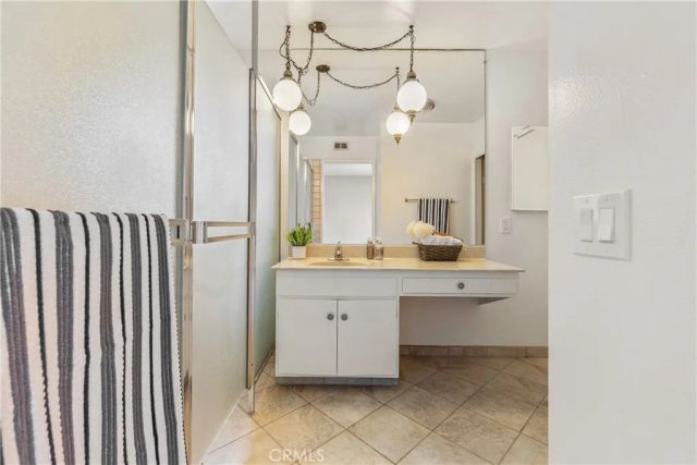 19221 Benfield, Cerritos, CA 90703