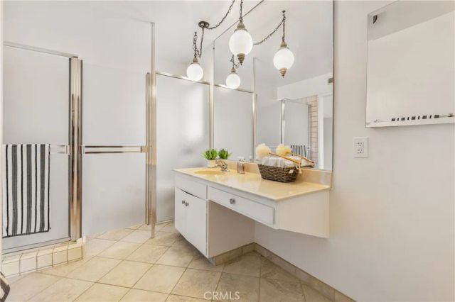 19221 Benfield, Cerritos, CA 90703