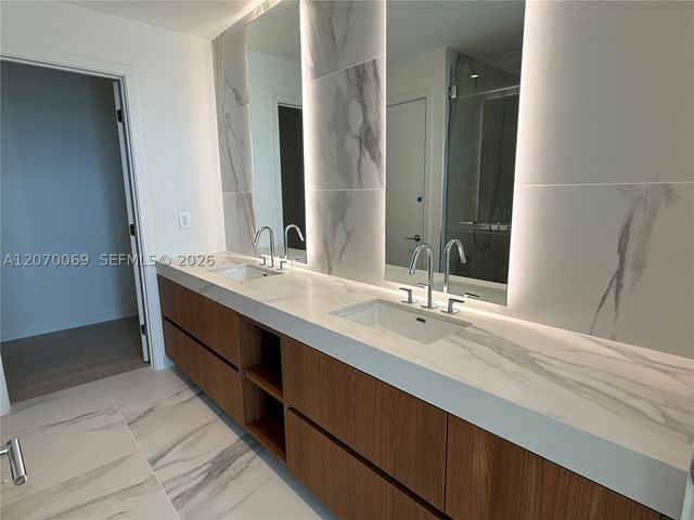 1400 Biscayne Blvd 3506, Miami, FL 33132