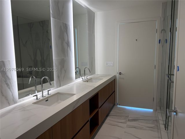 1400 Biscayne Blvd 3506, Miami, FL 33132
