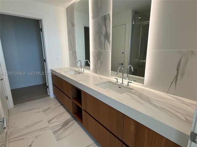 1400 Biscayne Blvd 3506, Miami, FL 33132