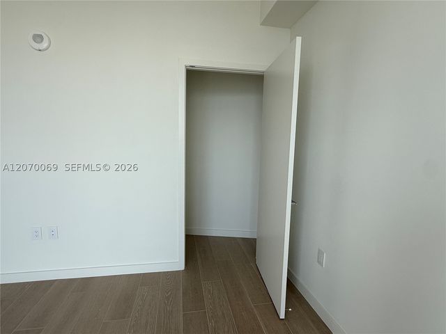 1400 Biscayne Blvd 3506, Miami, FL 33132