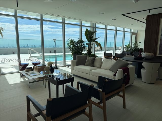 1400 Biscayne Blvd 3506, Miami, FL 33132
