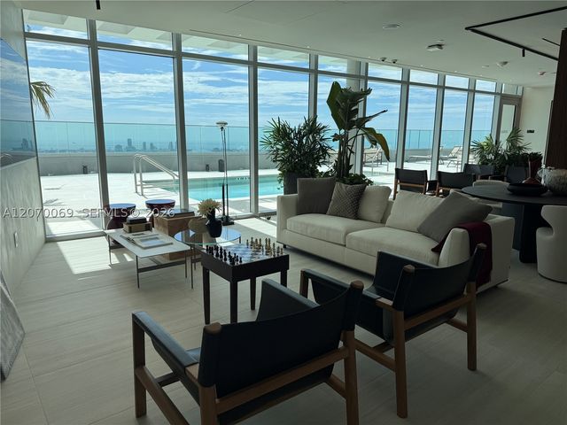 1400 Biscayne Blvd 3506, Miami, FL 33132