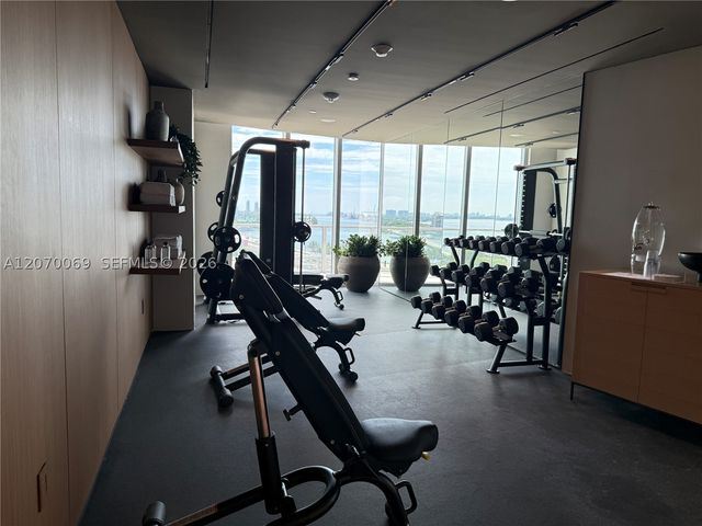 1400 Biscayne Blvd 3506, Miami, FL 33132