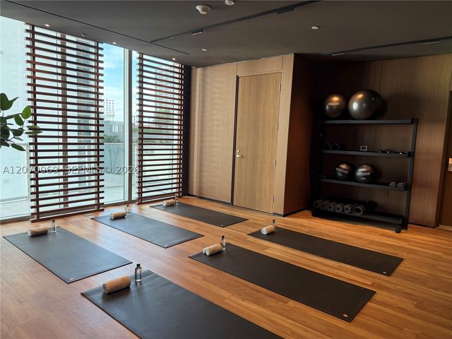1400 Biscayne Blvd 3506, Miami, FL 33132