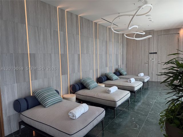 1400 Biscayne Blvd 3506, Miami, FL 33132