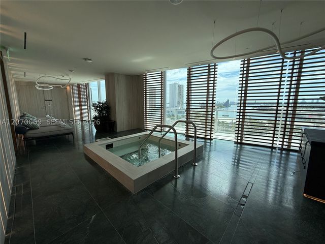 1400 Biscayne Blvd 3506, Miami, FL 33132