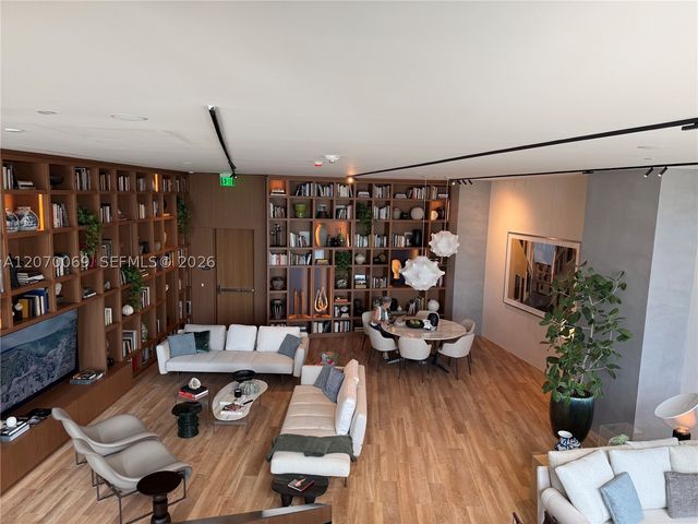 1400 Biscayne Blvd 3506, Miami, FL 33132