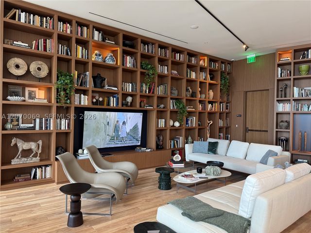 1400 Biscayne Blvd 3506, Miami, FL 33132