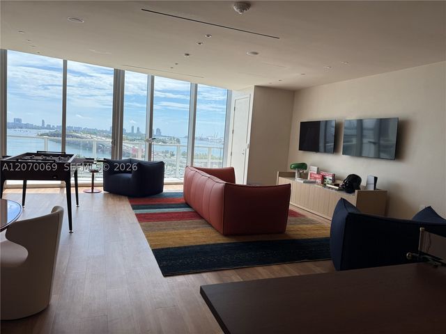 1400 Biscayne Blvd 3506, Miami, FL 33132