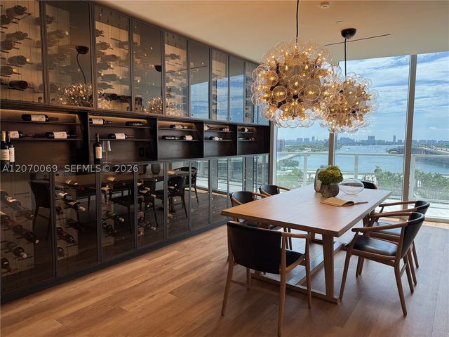 1400 Biscayne Blvd 3506, Miami, FL 33132