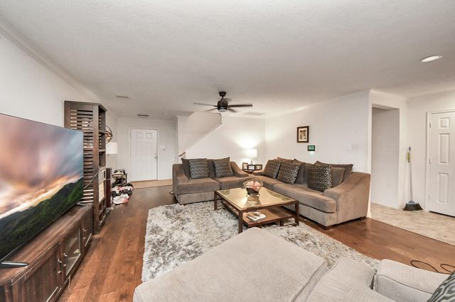 15323 Trinity Meadow Drive, Houston, TX 77489