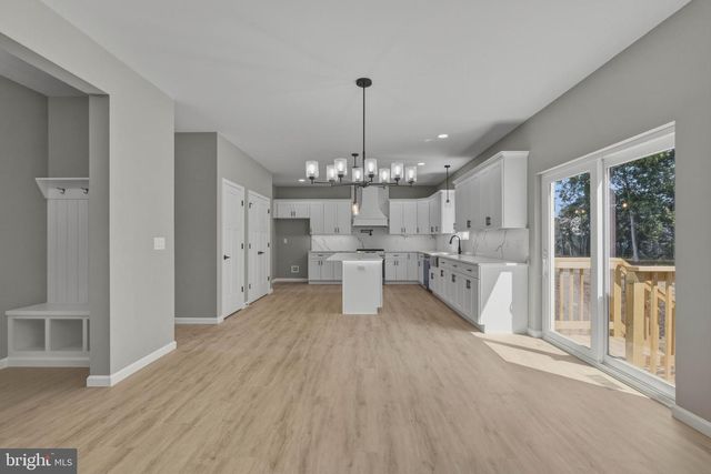 1179 HOLMES AVE, Vineland, NJ 08361