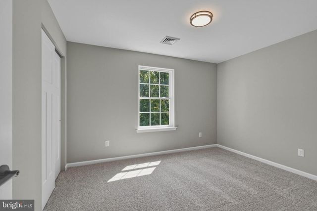 1179 HOLMES AVE, Vineland, NJ 08361