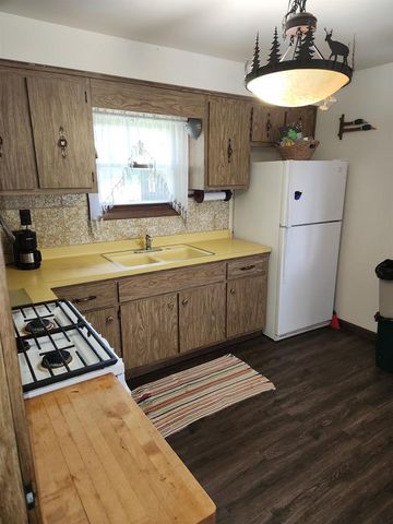W6052 County Road D Road, Montello, WI 53949