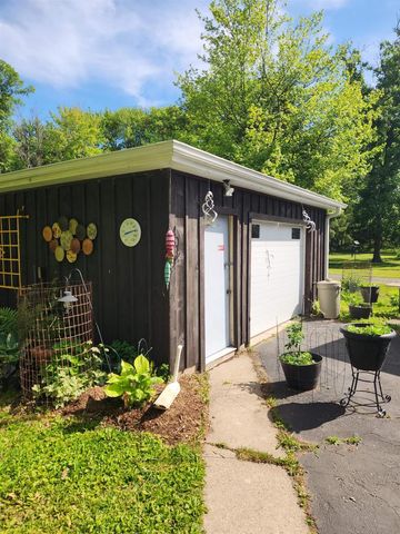 W6052 County Road D Road, Montello, WI 53949