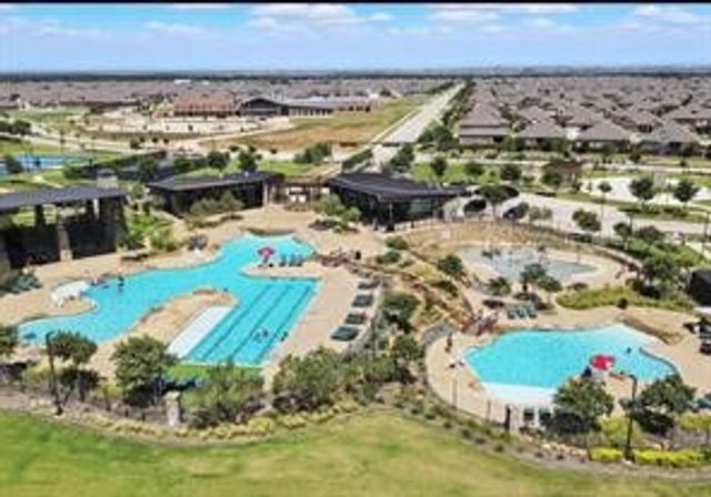 9809 Gooseneck Drive, Aubrey, TX 76227