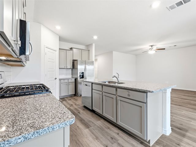 9809 Gooseneck Drive, Aubrey, TX 76227