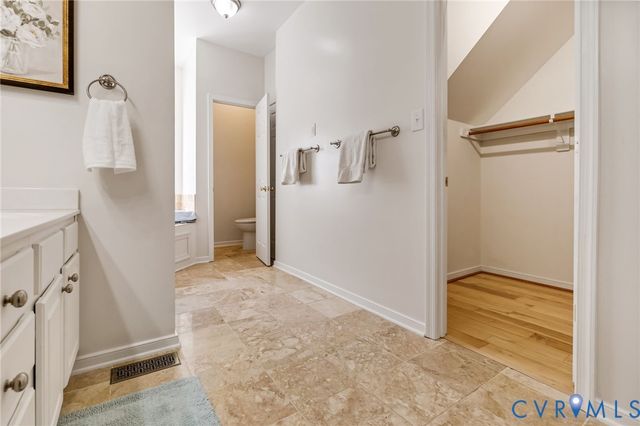 14460 Woodleigh Dr, Chester, VA 23831