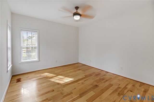 14460 Woodleigh Dr, Chester, VA 23831