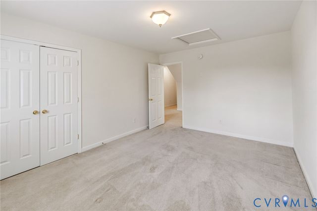 14460 Woodleigh Dr, Chester, VA 23831