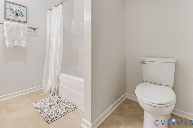 14460 Woodleigh Dr, Chester, VA 23831