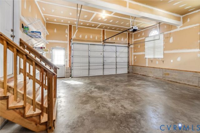 14460 Woodleigh Dr, Chester, VA 23831